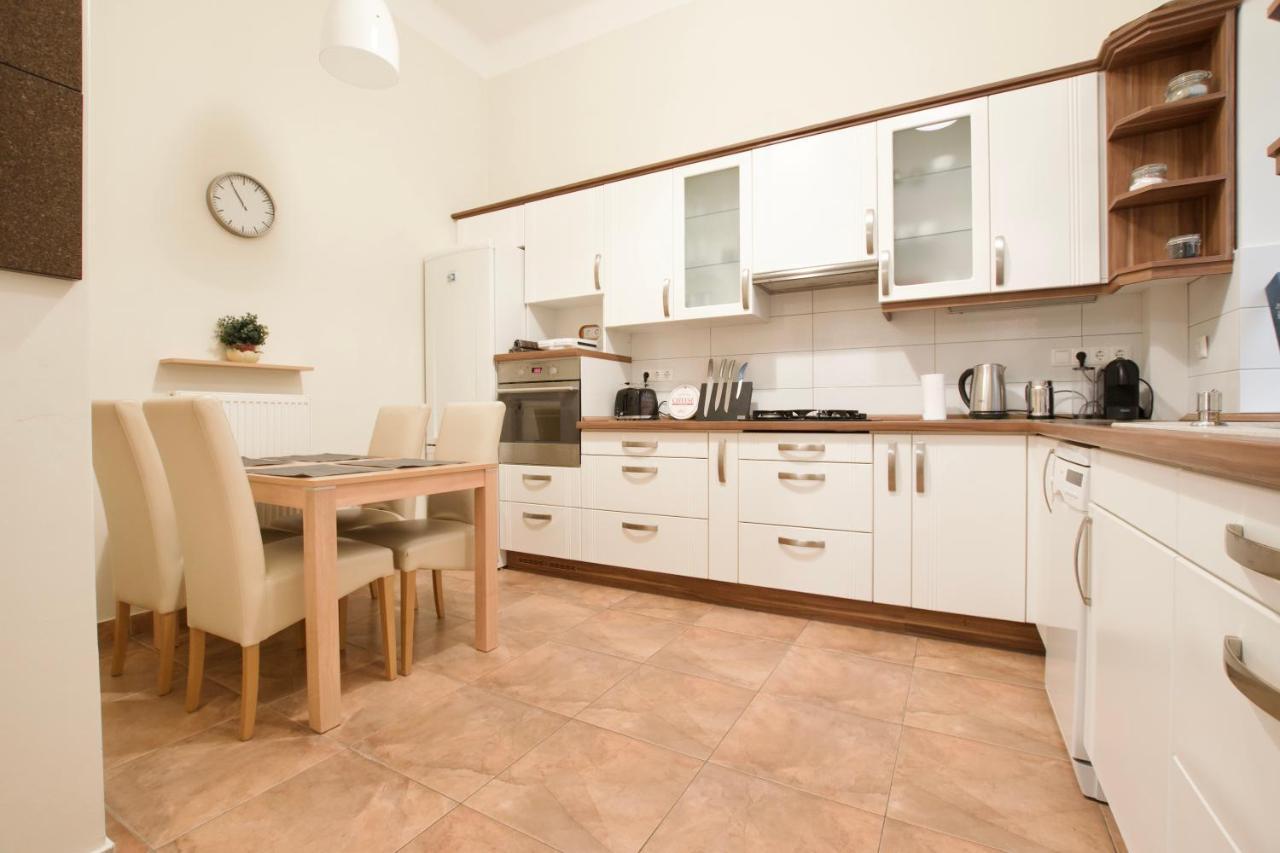 Standard Apartment By Hi5 - St. King Street 16. Будапеща Екстериор снимка